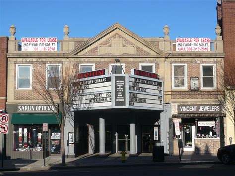 The Mamaroneck Playhouse originally opened as a single-screen balcony theater in 1925. On Friday, the 8-screener will open as Mamaroneck Cinemas.