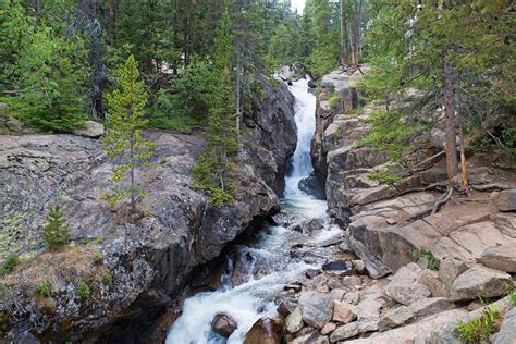 Man, 25, dies after falling into water at Rocky Mountain National Park’s West Creek Falls