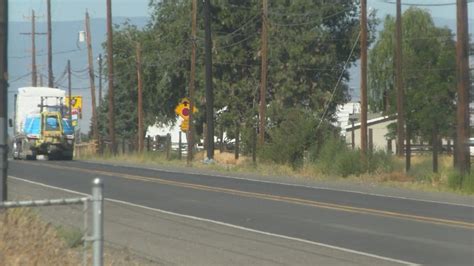 Man Killed in Pedestrian Crash on West Wapato Road [Yakima County, WA]