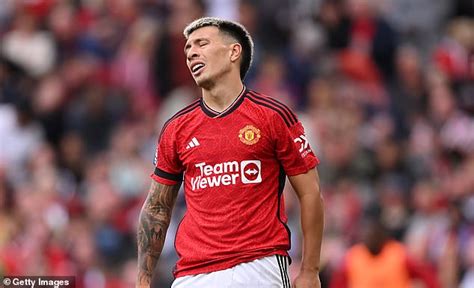 Man United defender Lisandro Martinez to have a second operation on his injured right foot