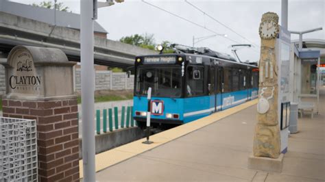 Man accused of smashing MetroLink rider in the head with a rock