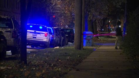 Man crashes car into tree after shooting in Garfield Park: CPD