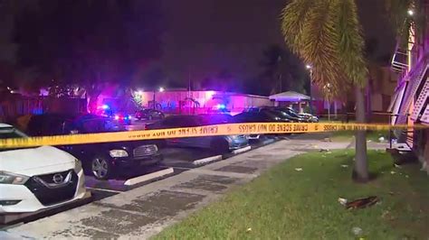 Man critical, woman stable after shooting at apartment complex in Lauderhill