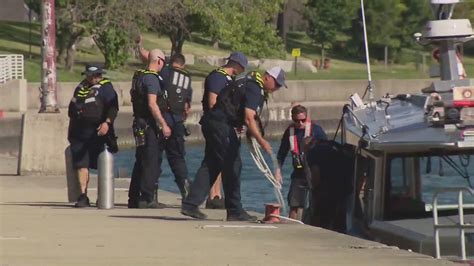 Man dead, woman critical after being pulled from Lake Michigan