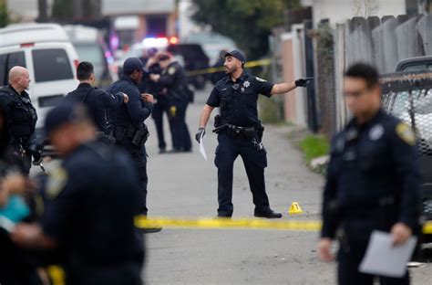 Man fatally shot in East Oakland Tuesday afternoon