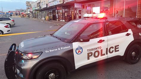 Man fatally stabbed in Scarborough
