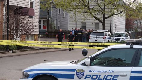 Man found dead rochester ny. RPD: 4 shot, 1 dead following large outdoor party in Rochester. ROCHESTER, N.Y. — Rochester police say the city's ongoing spike in violence escalated once again over the long Fourth of July weekend. According to officials, one person is dead and three others are recovering from gunshot wounds following an incident early … 