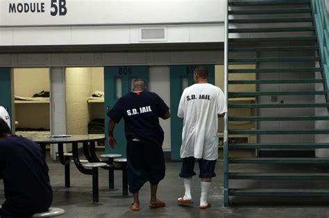 Man gets prison for smuggling drugs into San Diego County jail
