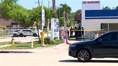 Man grazed in leg during cellphone robbery at NE Miami-Dade gas station