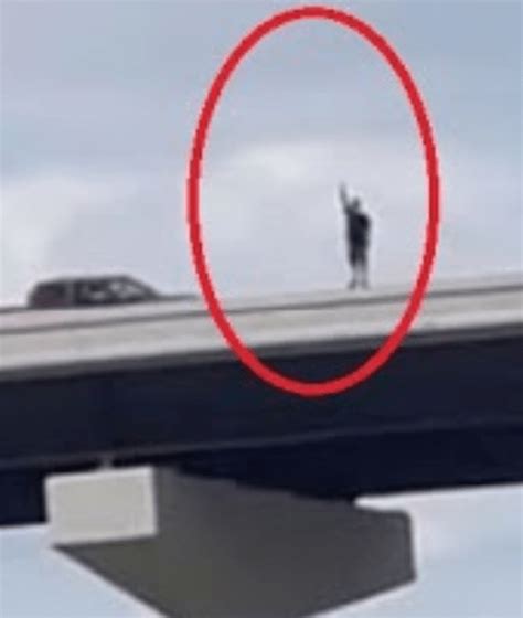 Man jumps off bridge in nashville tn. Warning: This story discusses suicide. The Williamson County Sheriff's Office says deputies saved two people contemplating suicide by keeping them from jumping off the Natchez Trace Bridge this week. 