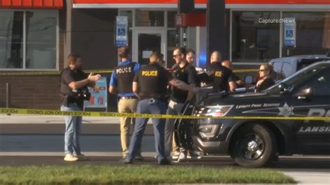 Man killed in shooting at Lansing gas station