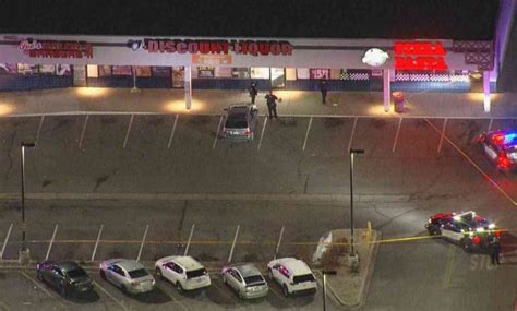Man killed in shooting outside liquor store in Arapahoe County