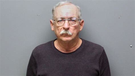 Man pleads guilty to strangling and dumping body of Missouri woman 3 decades ago