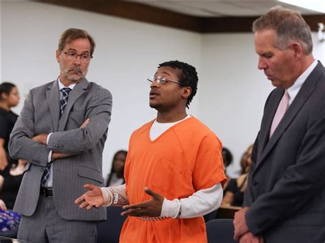 Man receives 30-year sentence for 2020 murder