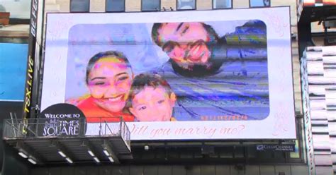 Man rents Times Square billboard for $150 to propose to girlfriend