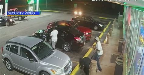 Man runs inside St. Louis gas station for help after shooting