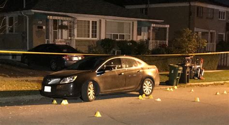 Man shot while sitting in vehicle in Scarborough: Police