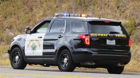 Man struck while running across 101 Freeway in Ventura County