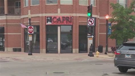 Manager allegedly exposed himself to woman at Downers Grove restaurant