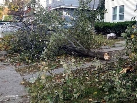 ALSO: Live N.J. power outage tracker: Wind gusts up to 60 mph knock out power to thousands; ... Manasquan and Belmar recorded more than 7 feet of water, and Keansburg had more than 9 feet — the .... 