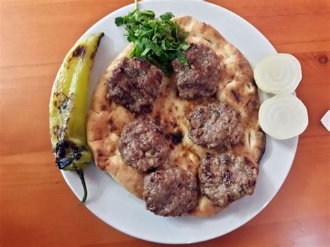Manavgat Şimşek Köfte Piyaz.