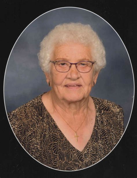 Manchester iowa obituaries.  m.  A Celebration of Life was held from 3-7 p.  Offering a compas...