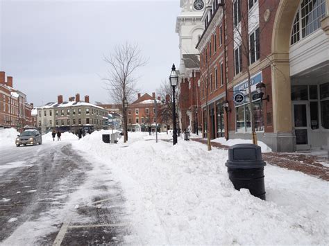 Manchester nh snow. 14 Mac 2017 ... MANCHESTER, N.H. — The 19th-century brick mill buildings lining the ... The Average Human Body Temperature Is Not 98.6 Degrees · The scene on ... 