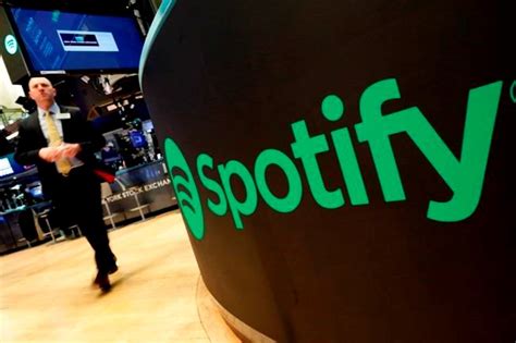 Mandatory CanCon contribution could prompt investment cuts, Spotify tells CRTC