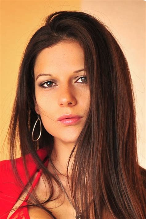 She was fond of the film industry, and she got a chance in 2013 when she was 24 years old. . Mandyflores