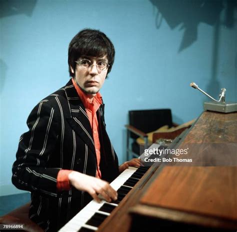 Manfred Mann 2 Bildbanksfoton och bilder - Getty Images