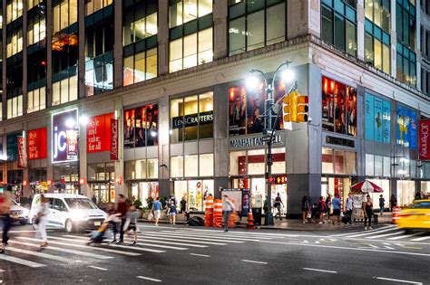 Top 10 Best Bead Stores in Manhattan, NY - May 2024 - Yelp - BeadKraft, Beads of Paradise, Toho Shoji New York, Gems Ocean, Aurora's Beads & Jewelry Design, Lita Trading, Little Shop of Crafts, M&J Trimming, Elvee Rosenberg, Pacific Trimmings.
