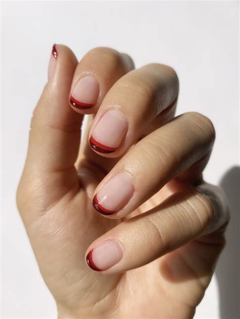 Manicure rojo. Crisp White. View on Instagram. A classic color for summer, pure white lacquer is (not surprisingly) a hue that every single expert loves. “This shade compliments a tan, [and] looks great under ... 