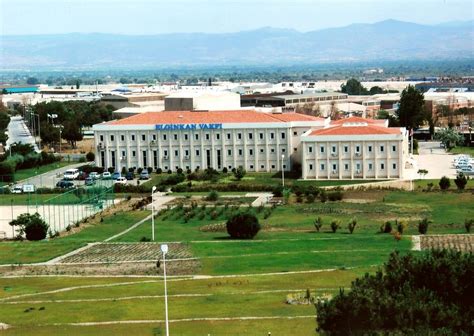 veodersti.rgarabwor.edu.pl. 