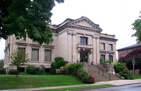 Manistee Library