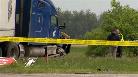 Manitoba health officials praise response to tragic crash near Carberry