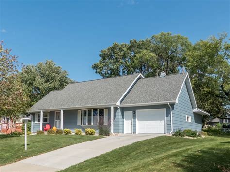 Mankato houses for rent. Homes in North Mankato, MN rent between $842 and $1,946 per month. What is the average length of lease in North Mankato, MN? The average lease agreement term in North Mankato, MN is 12 months, but you can find lease terms ranging from six to 24 months. 