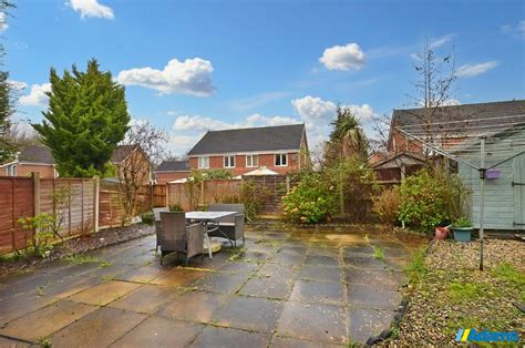 Manor Fell, Runcorn 3 bed semi-detached house