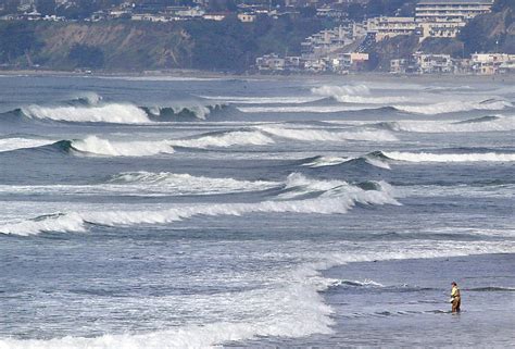 Oct 24, 2023 · 12 Day Weather and Surf, issued 4 pm Friday 13 Oct 2023 PDT. Pleasure Point-First Peak surf forecast is for near shore open water. Breaking waves will often be smaller at less exposed spots. Today's Pleasure Point-First Peak sea temperature is 62°F (Statistics for 13 Oct 1981-2005 - mean: 58 °F max: 61 °F min: 56 °F) Map Icons: .