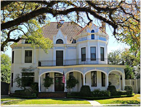 Mansions in new orleans. Things To Know About Mansions in new orleans. 
