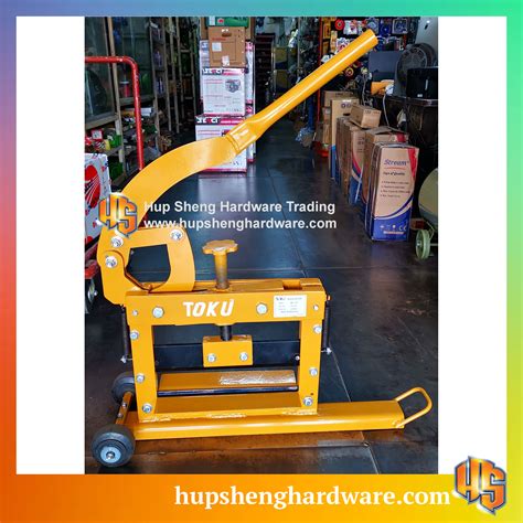 Manual paving block cutter. .  <a href=https://admin-demos.7steps.ai/assets/images/...