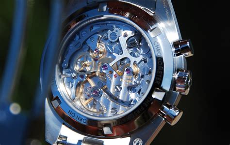 Manual winding watch vs quartz.  Learn about each calibre.  Explore the key differences betw...