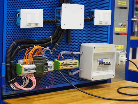 Manuale di laboratorio elettrico di installazione per studenti. - Polycom soundpoint pro se 220 manual.