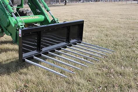 Manure fork for tractor.  Mount types: &ldquo;universal&rdquo; skid st...