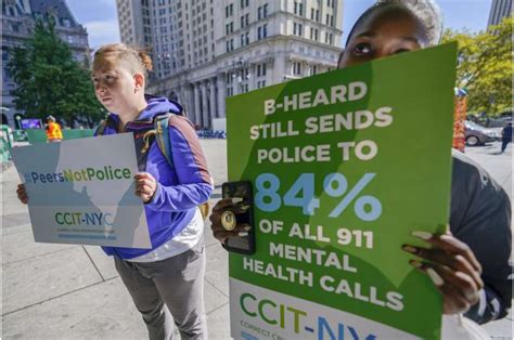 Many big US cities now answer mental health crisis calls with civilian teams — not police
