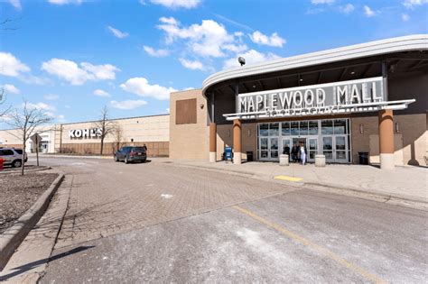 Maplewood Mall - Saint Paul, MN - AARP