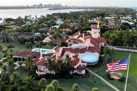 Mar-a-Lago manager De Oliveira makes first court appearance