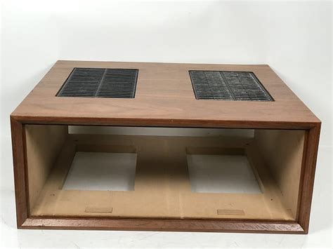 Marantz 2385 wood case.  Please look at all pictures before purchasing,...