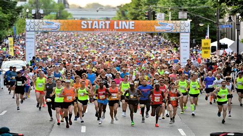 Marathon franklin ky. The 13.1-mile miniMarathon and the 26.2-mile full marathon race, which attracts between 10,000 and 12,000 runners to Louisville every spring, ... 