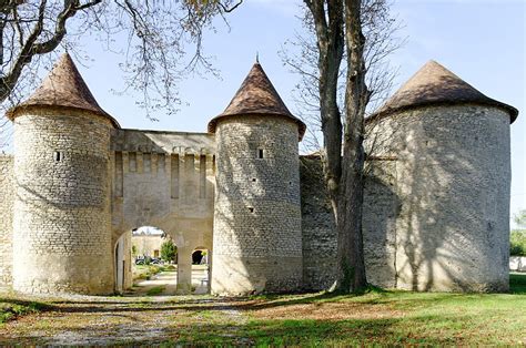 Marc BOISGARD, 84 ans (NEUVILLE DE POITOU, CHATEAU DU …