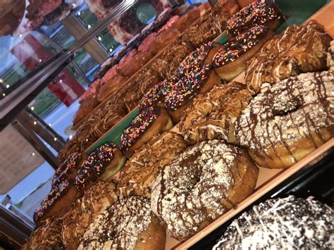 Marcellas donuts. Good morning • • • #cincinnati #donuts #doughnuts #donut #doughnut #donutlover #doughnuttime #bakery #bakerylife 